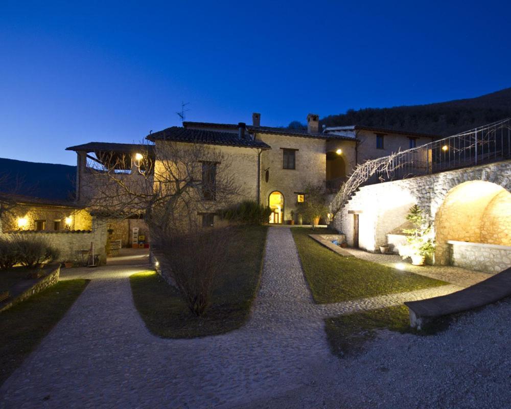 Agriturismo Il Casale Degli Amici Norcia Bagian luar foto