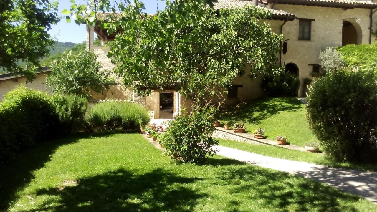 Agriturismo Il Casale Degli Amici Norcia Bagian luar foto